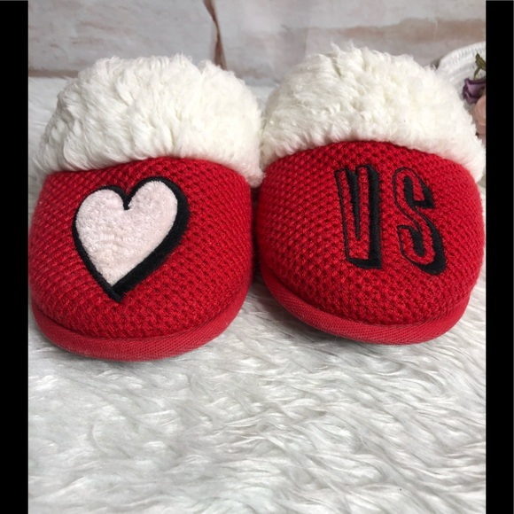 Vitoria’s secret cashmere fur slippers size S/P - Picture 2 of 10